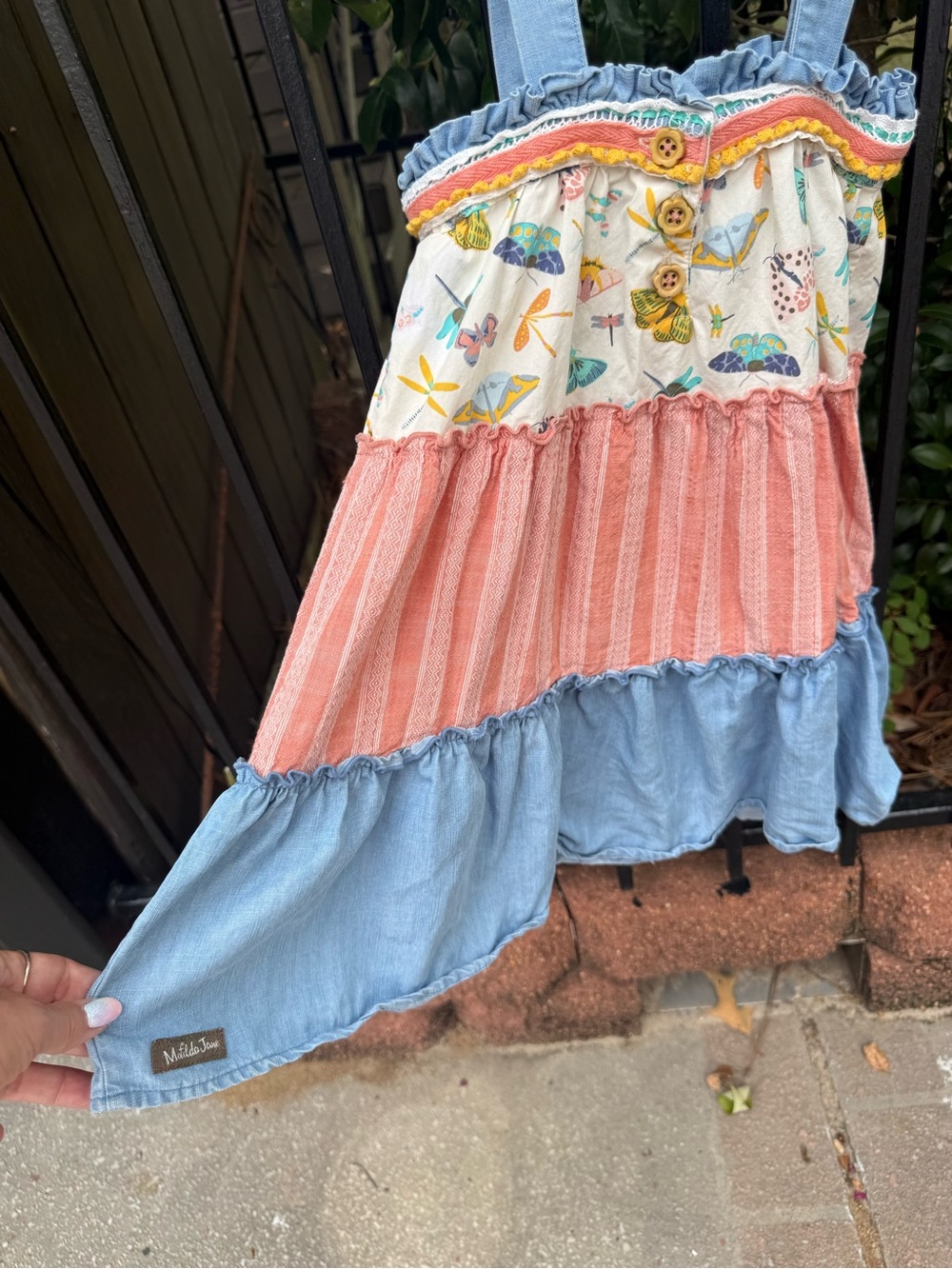 Matilda Jane Coral Tiered Skirt Dress with Chambray Blue Straps Size 4 - Picture 4 of 6